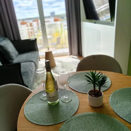 6 Pietro, Self Check-in, Klimatyzacja, Parking * Rzeszów